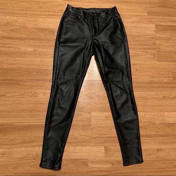 Second Yoga faux leather pants - Picture 2 of 5